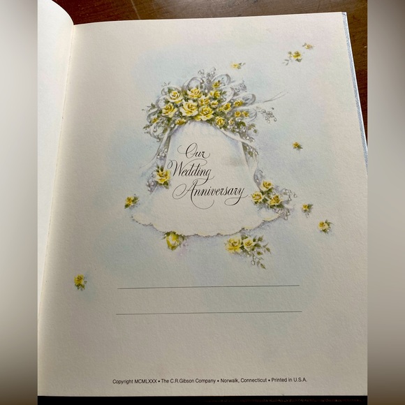 Vintage 25th Wedding Anniversary Book from The C. R. Gibson Company; from 1980 - Picture 2 of 12